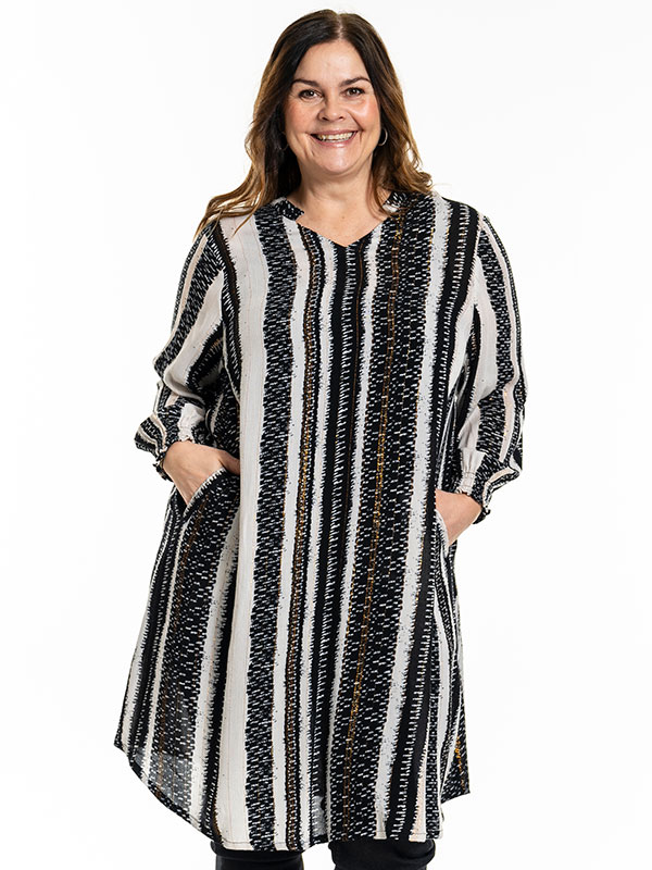 BEBBIE - Plus Size Tunika fra Gozzip