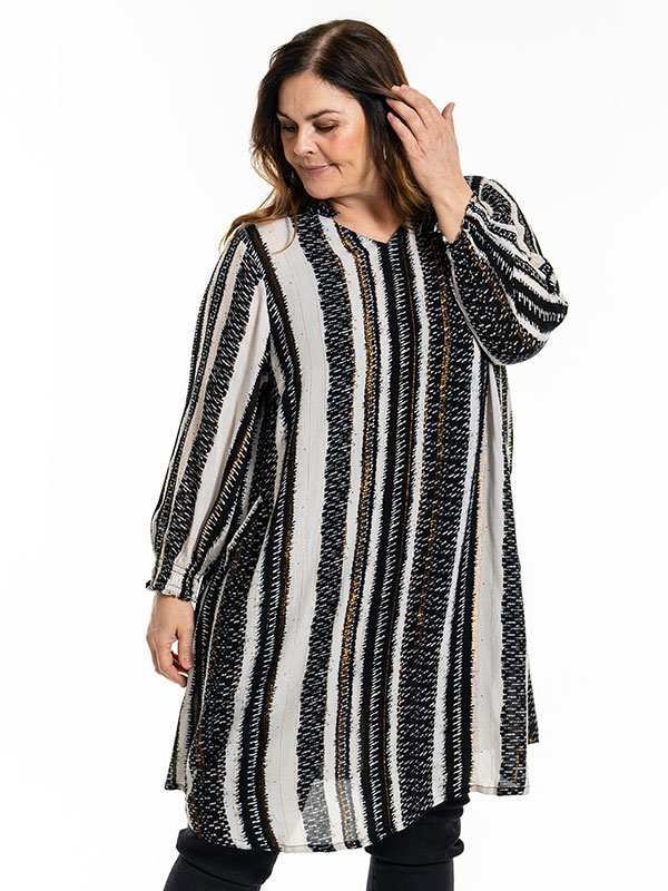 BEBBIE - Plus Size Tunika fra Gozzip