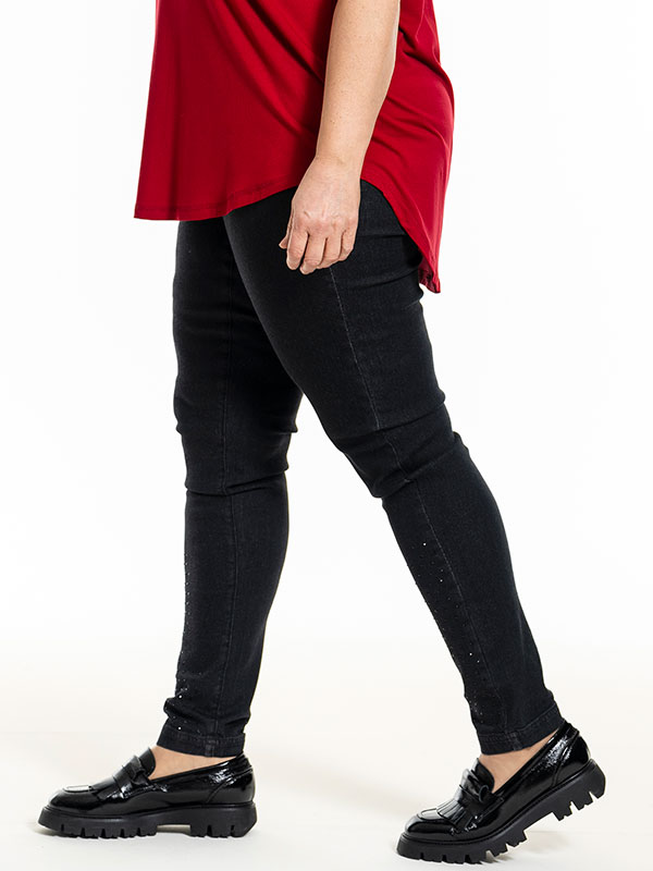 MAYA - Plus Size Jeans fra Gozzip