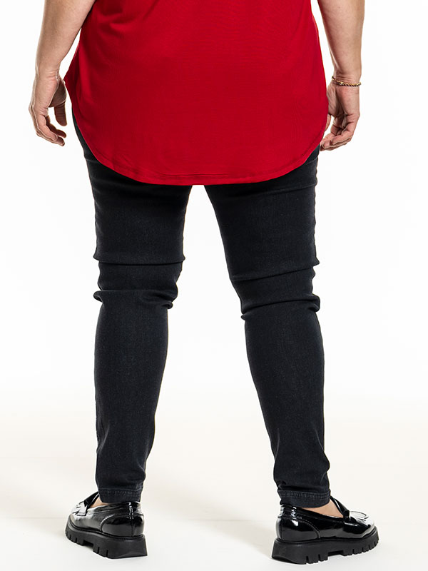 MAYA - Plus Size Jeans fra Gozzip