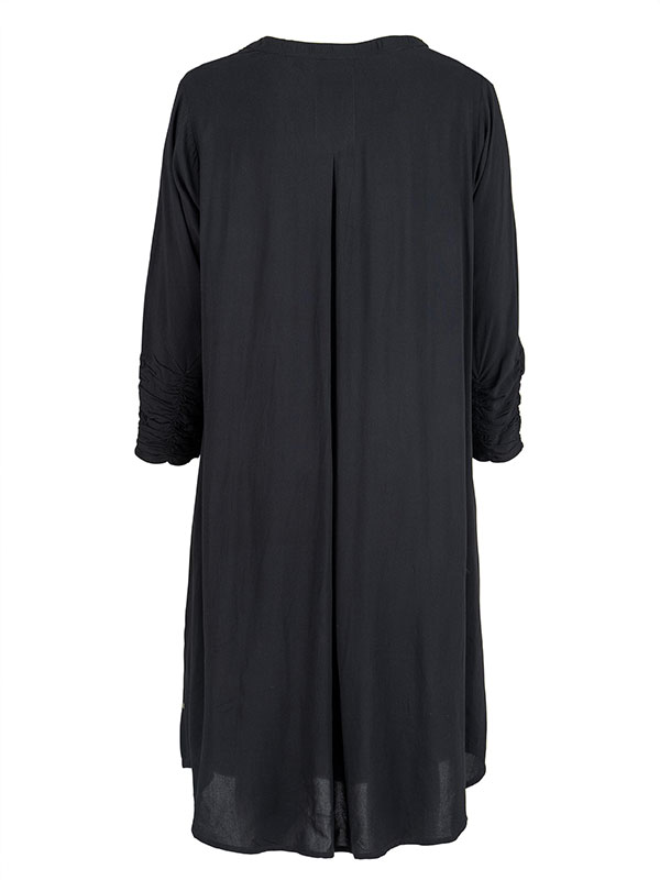HENNY - Plus Size Kjole fra Gozzip