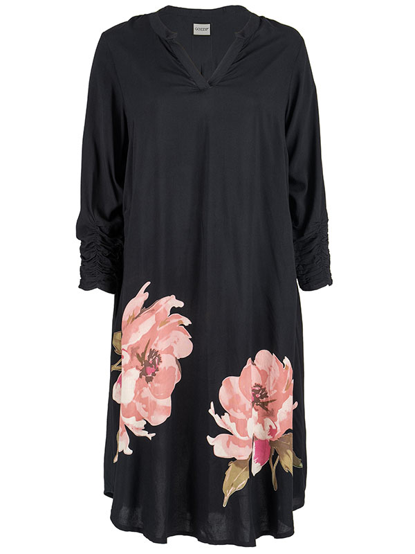 HENNY - Plus Size Kjole fra Gozzip