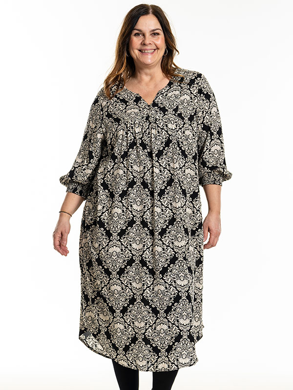 ALICE - Plus Size Kjole fra Gozzip