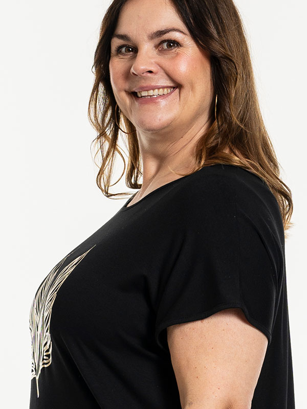 GITTE - Plus Size T-shirt fra Gozzip