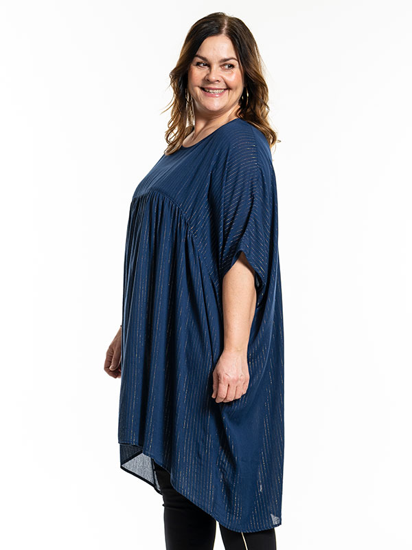 SOFIE - Plus Size Kjole fra Gozzip