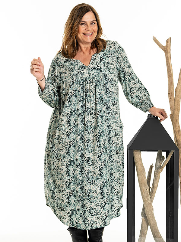 ALICE - Plus Size Kjole fra Gozzip