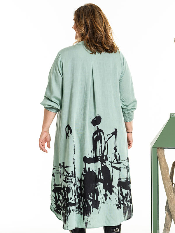 VALDIS - Plus Size Kjole fra Gozzip