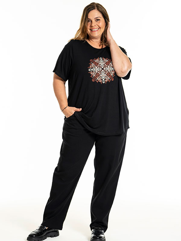 BIRKA - Plus Size T-shirt fra Gozzip