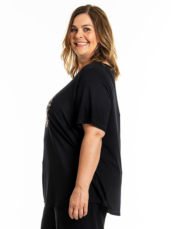 BIRKA - Plus Size T-shirt fra Gozzip