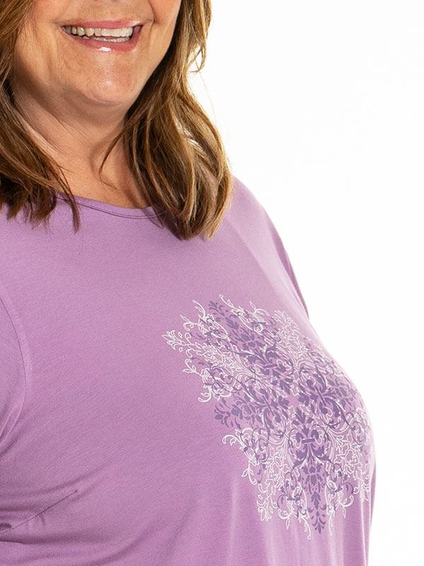 BIRKA - Plus Size T-shirt fra Gozzip