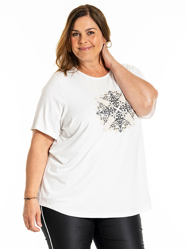 BIRKA - Plus Size T-shirt fra Gozzip