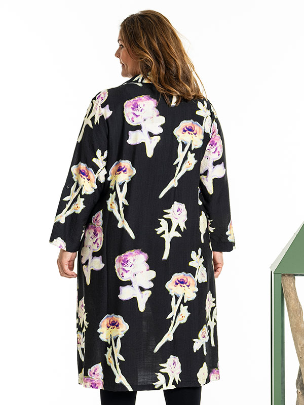 GINGSE - Plus Size Kjole fra Gozzip