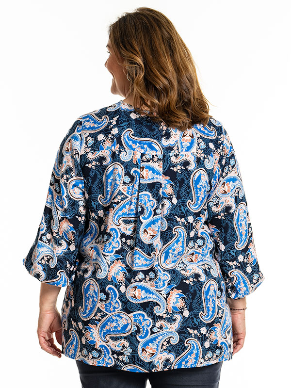 IBEN - Plus Size Bluse fra Gozzip