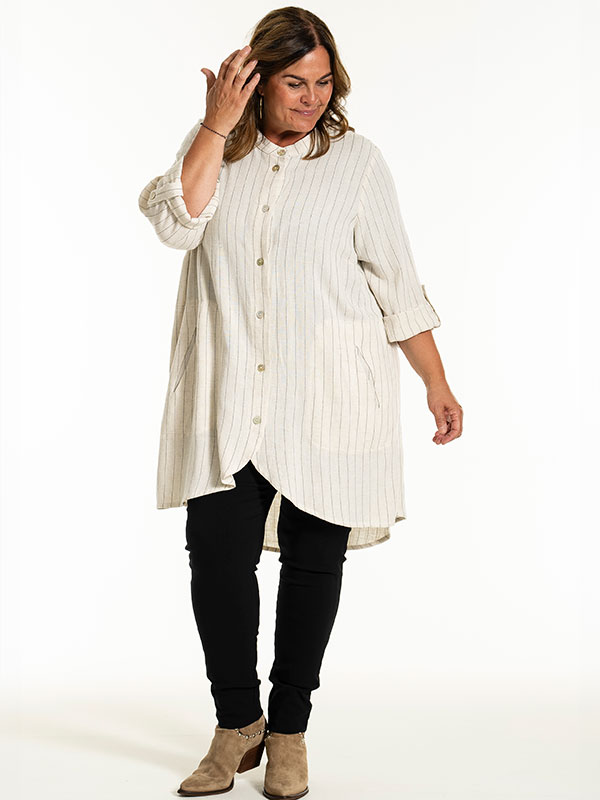 MONNA - Plus Size Tunika fra Gozzip