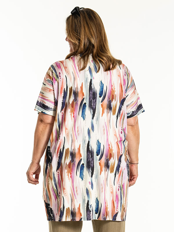 BELINA - Plus Size Kjole fra Gozzip