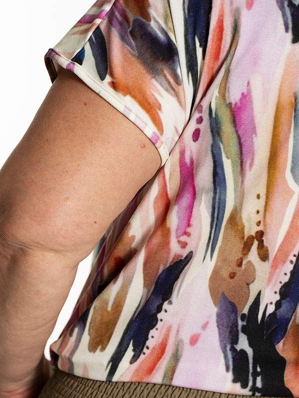 GITTE - Plus Size T-shirt fra Gozzip