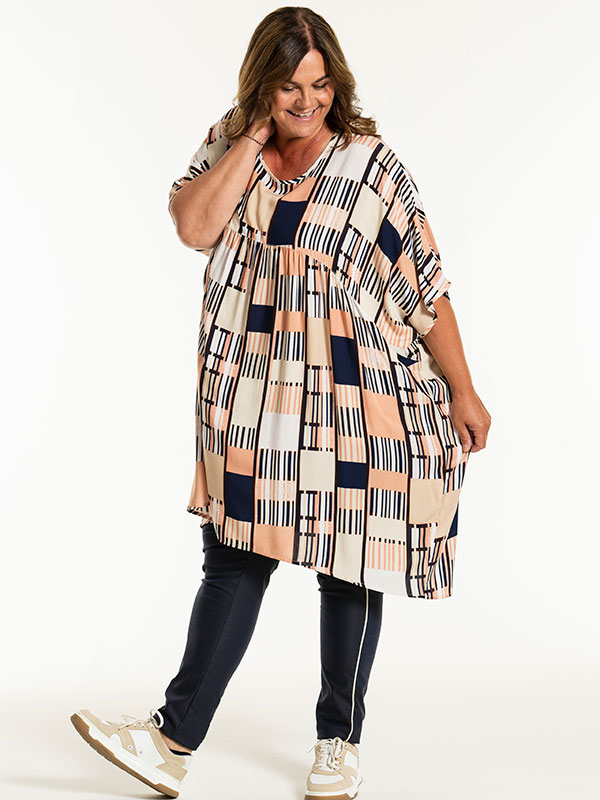 SOFIE - Plus Size Tunika fra Gozzip