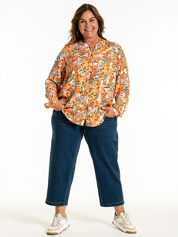 JANETT - Plus Size Bluse fra Gozzip