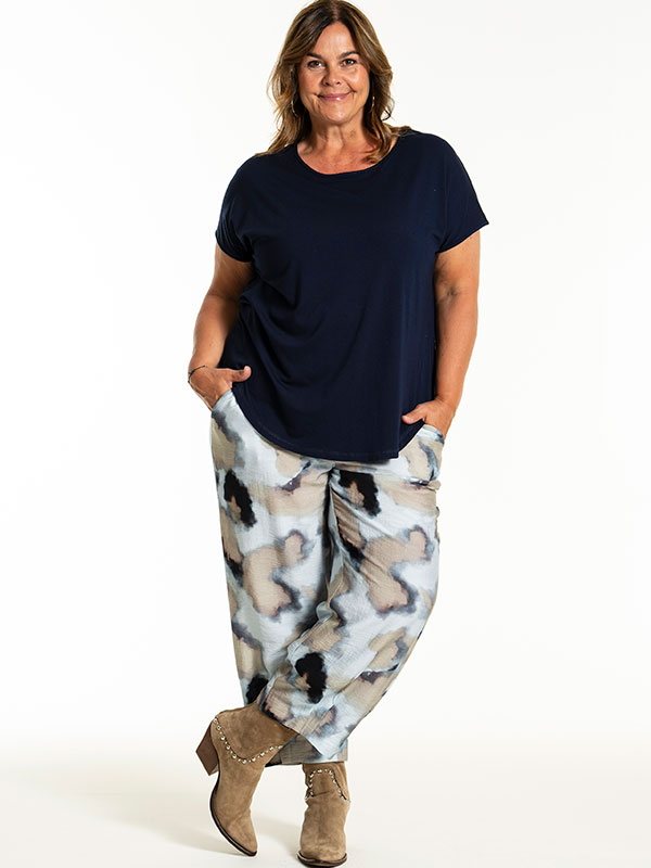GILA - Plus Size Bukser fra Gozzip