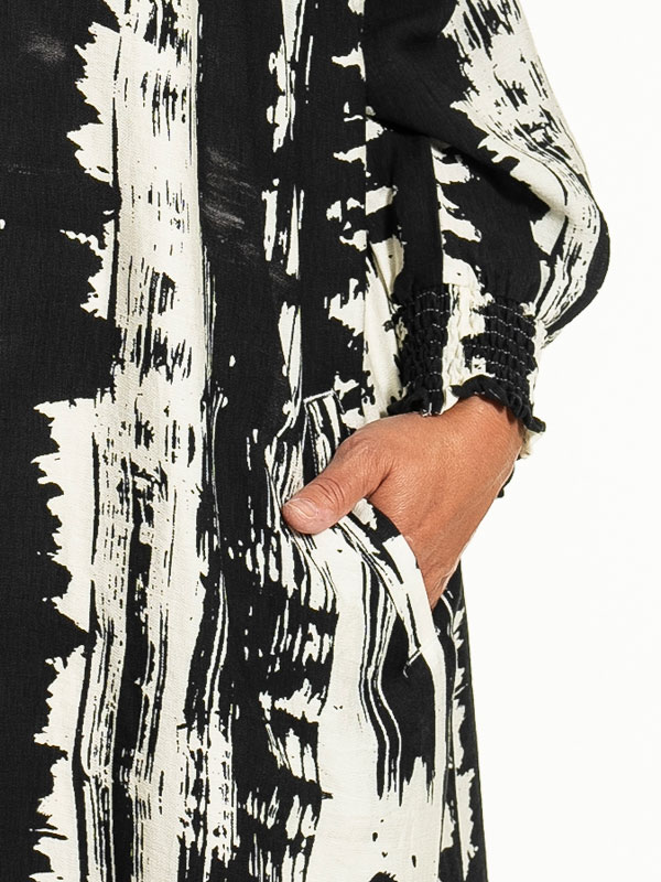 VALDIS - Plus Size Kjole fra Gozzip