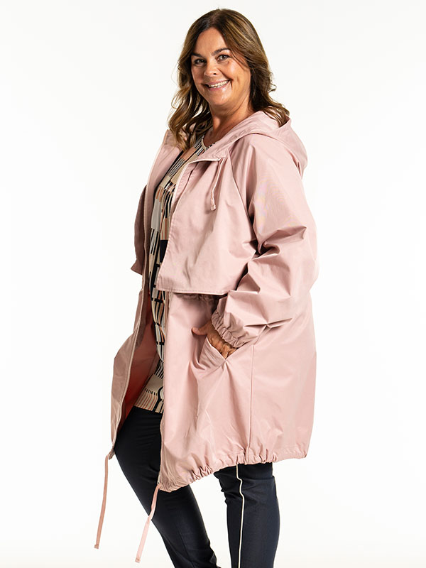 JUDIE - Plus Size Frakk fra Gozzip