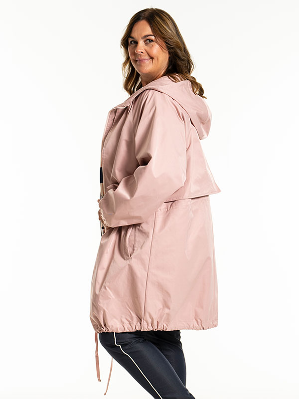 JUDIE - Plus Size Frakk fra Gozzip