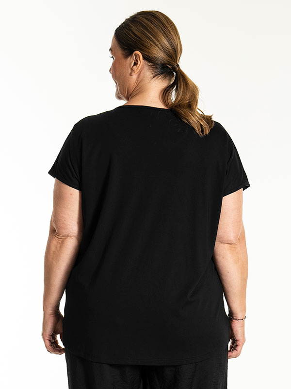 HENSIA - Plus Size T-shirt fra Gozzip Black