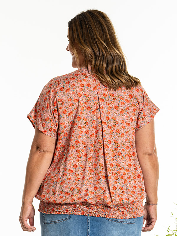 ELISE - Plus Size Bluse fra Gozzip