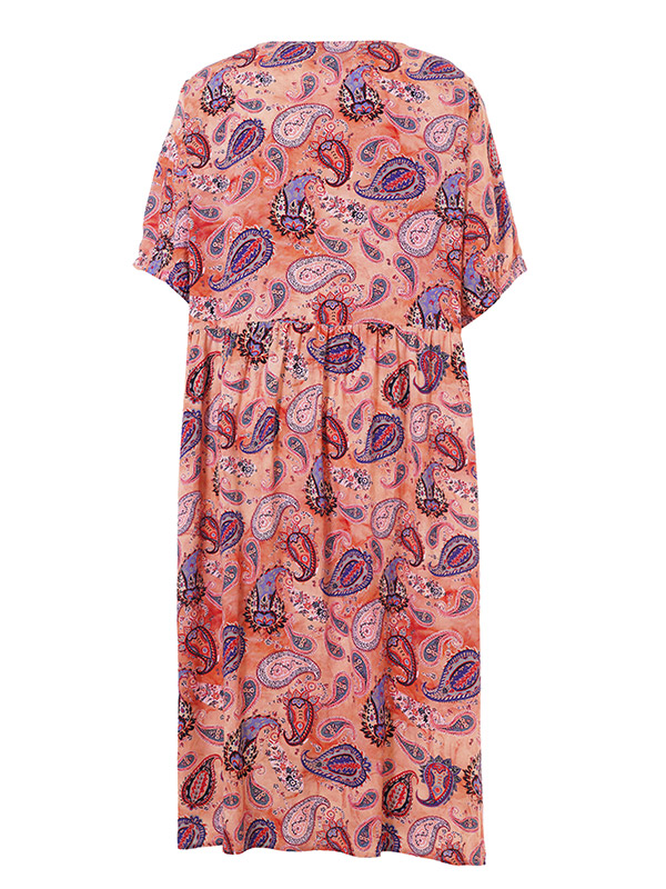 KARNELIA - Plus Size Kjole fra Gozzip