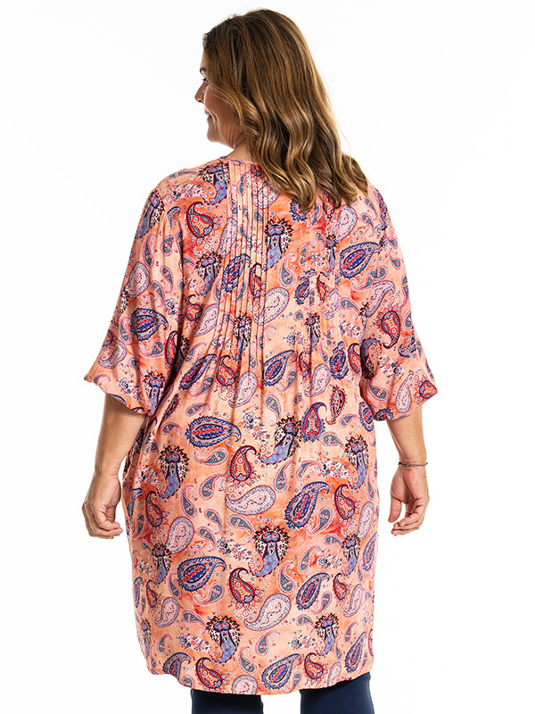JOHANNE - Plus Size Tunika fra Gozzip