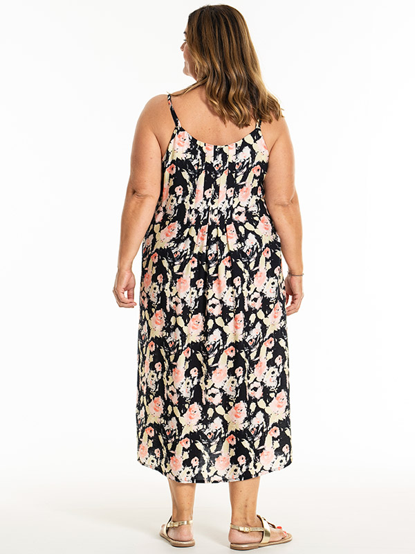 KAROLE - Plus Size Kjole fra Gozzip