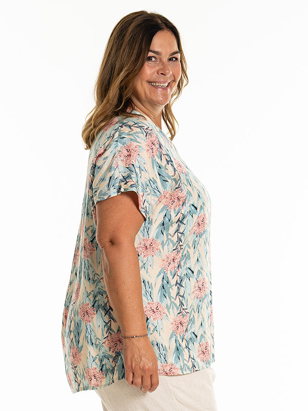KATHLIN - Plus Size Bluse fra Gozzip