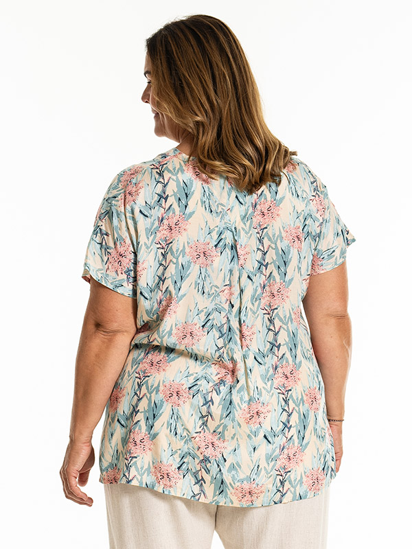 KATHLIN - Plus Size Bluse fra Gozzip