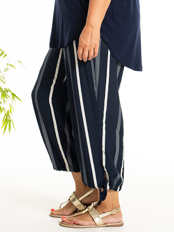 AUGUSTA - Plus Size Bukser fra Gozzip