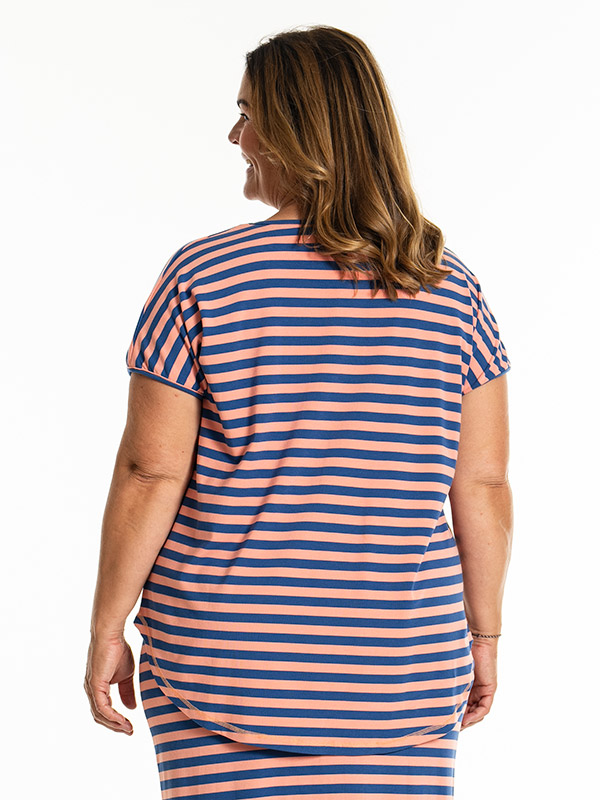GITTE - Plus Size T-shirt fra Gozzip
