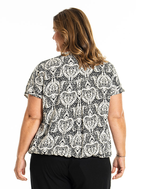 ELISE - Plus Size Bluse fra Gozzip