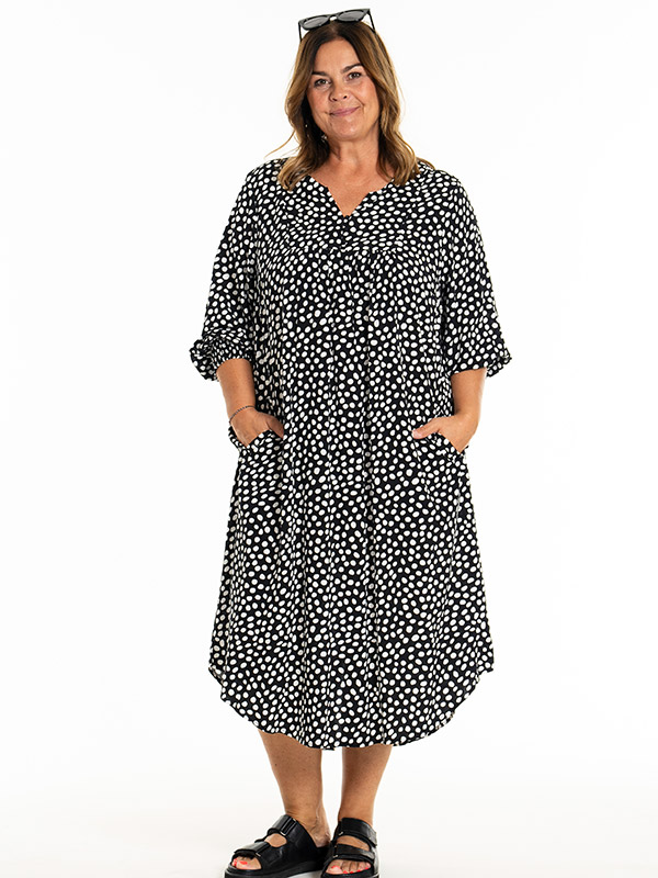 ALICE - Plus Size Kjole fra Gozzip