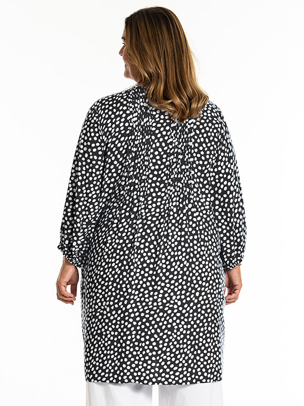 JOHANNE - Plus Size Tunika fra Gozzip