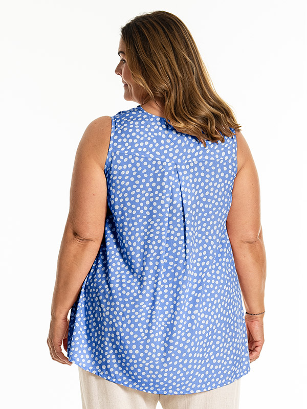 BEATA - Plus Size Topp fra Gozzip