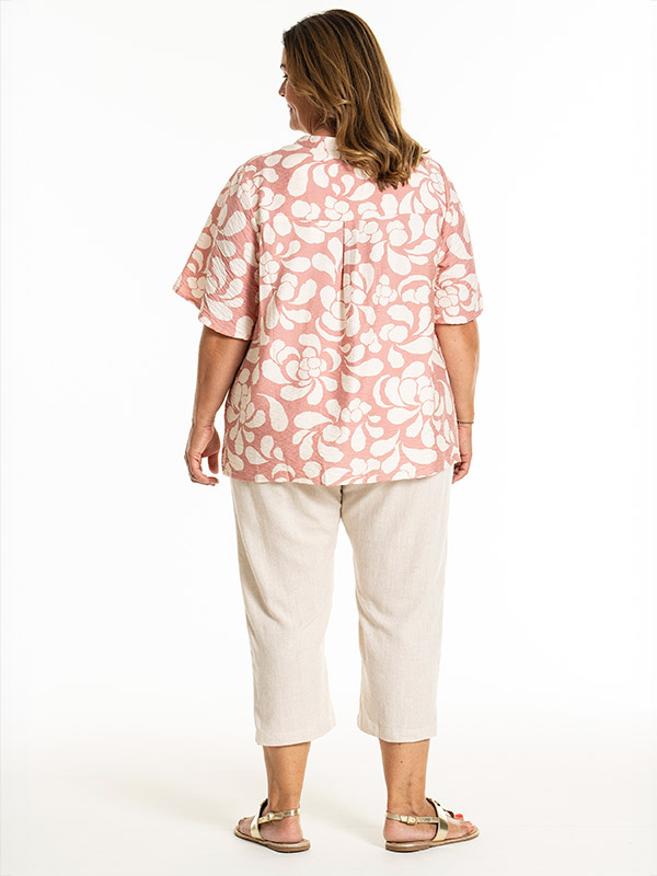 KATHJA - Plus Size Bluse fra Gozzip