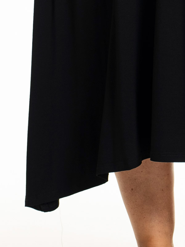 JANIE - Plus Size Kjole fra Gozzip