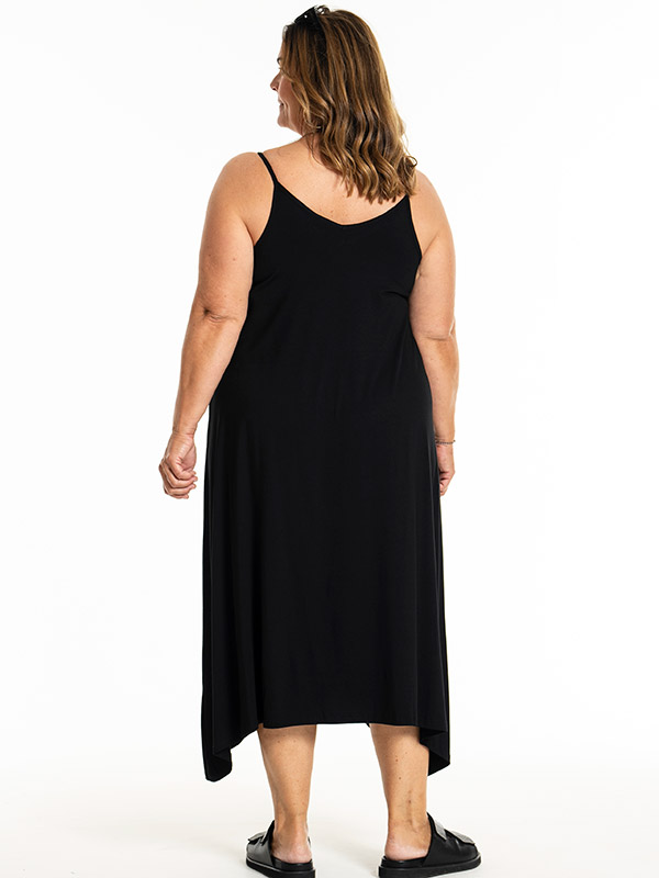 JANIE - Plus Size Kjole fra Gozzip