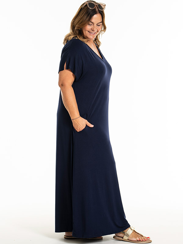 MARGIT - Plus Size Kjole fra Gozzip