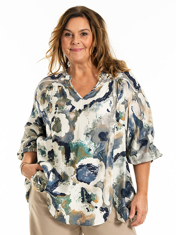 MALINA - Plus Size Bluse fra Gozzip