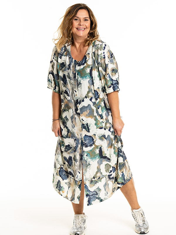 MILLE - Plus Size Kjole fra Gozzip