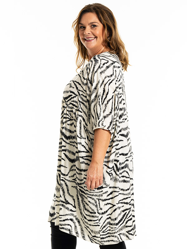 SOFIE - Plus Size Tunika fra Gozzip