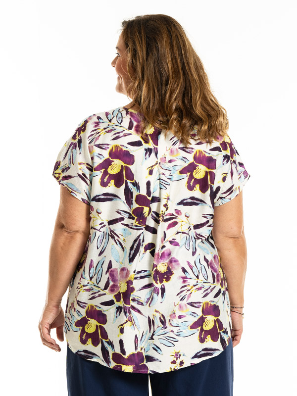 KATHLIN - Plus Size Bluse fra Gozzip