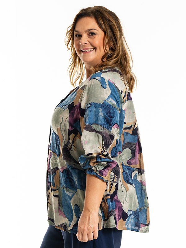 GHITA - Plus Size Bluse fra Gozzip
