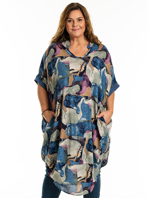 MUNA - Plus Size Kjole fra Gozzip