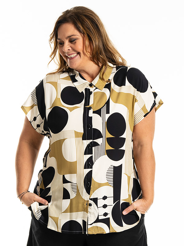 KAISA - Plus Size Skjorte fra Gozzip